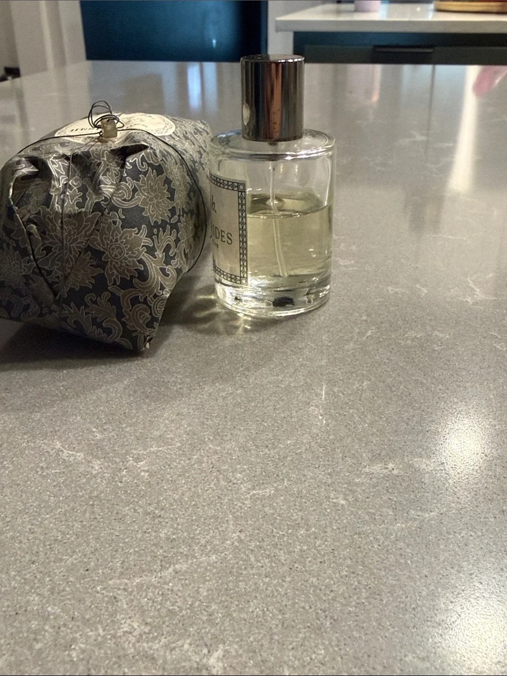 fresh Hesperides Soap & Fragrance Set — Gray and Silver